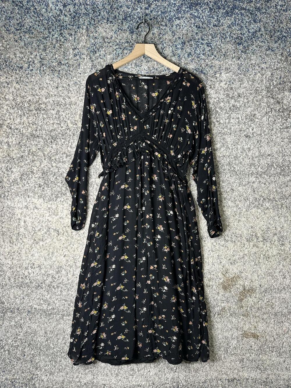 Zara Dress Womens Medium Black Floral Ruched Fit & Flare Midi Long Sleeve Boho